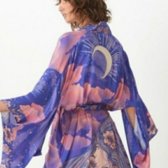 Spell Luna Maxi Robe - Picture 3 of 7